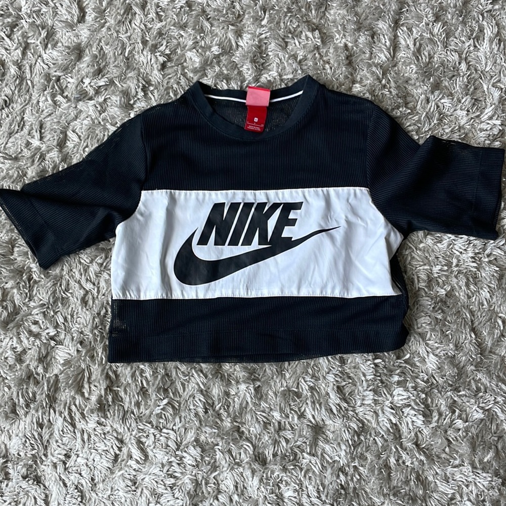 Women’s Nike Crop Top, mesh
